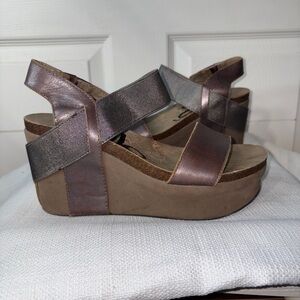 OTBT Metallic Brown Wedge Sandals Bushnell 8M